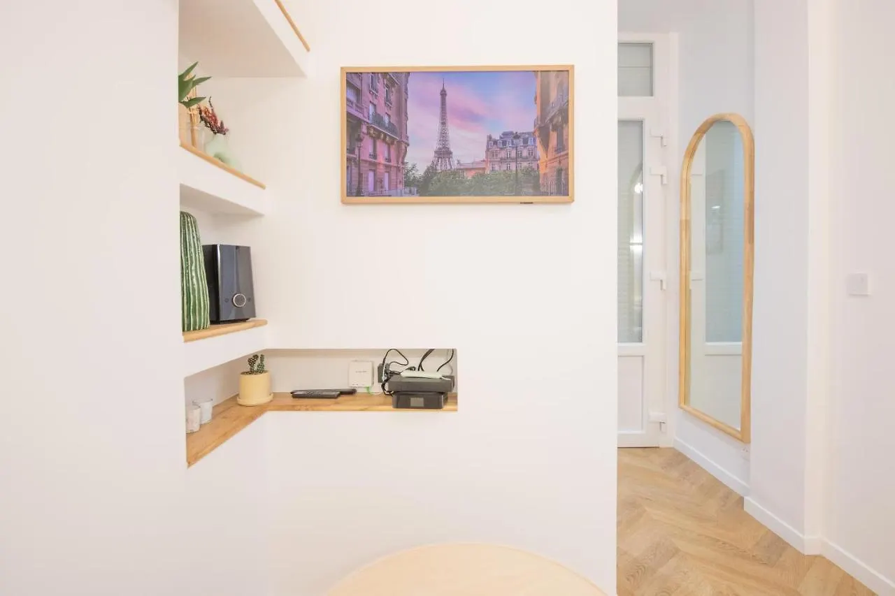 شقة Charmant Studio_ Champs-Elysees باريس فرنسا