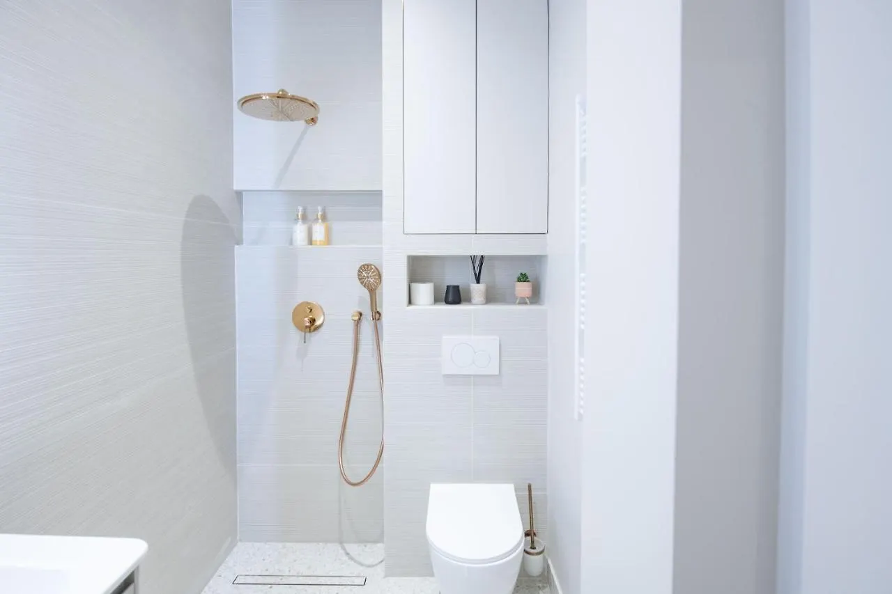 Apartment Charmant Studio_ Champs-Elysees Paris